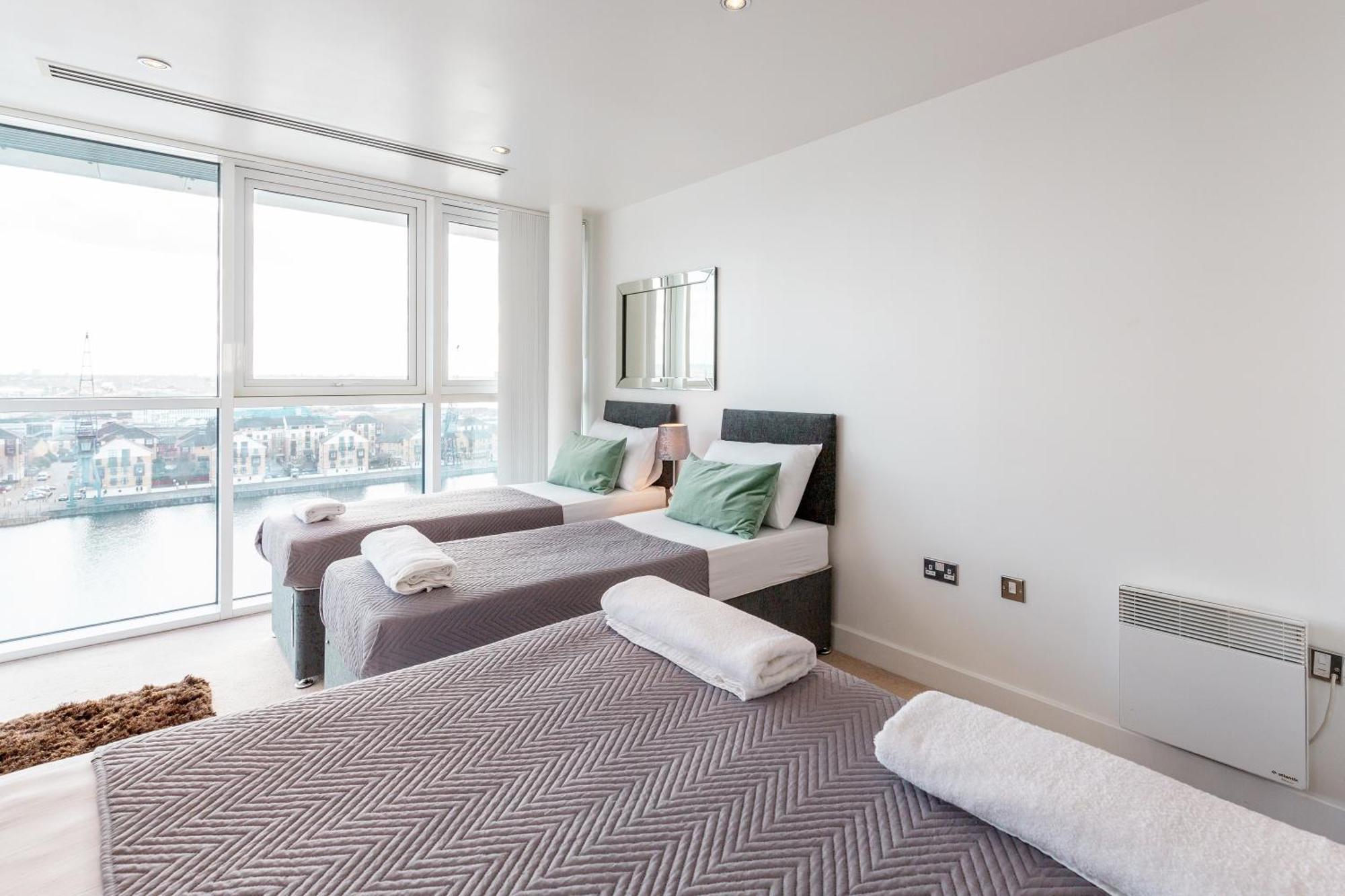 Excel Dock Apartments London Exterior photo