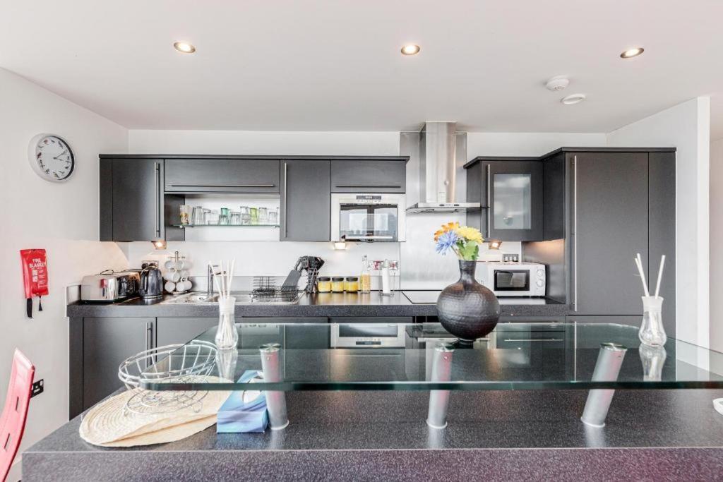 Excel Dock Apartments London Exterior photo