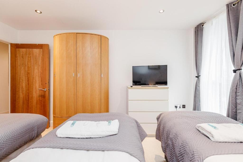Excel Dock Apartments London Exterior photo