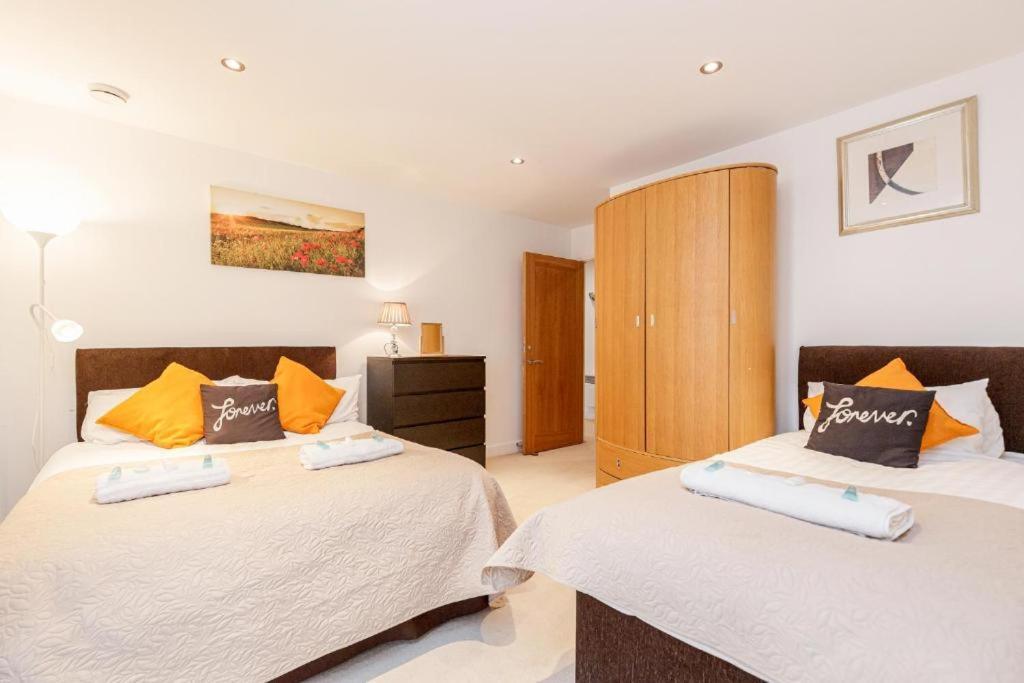 Excel Dock Apartments London Exterior photo